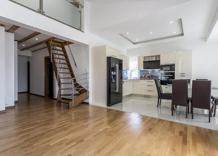 Luxury With A Swimming Pool Stobrec, - 14700 * Split