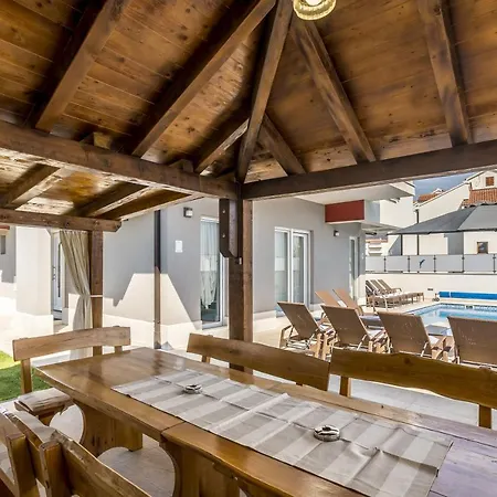 Luxury With A Swimming Pool Stobrec, - 14700 Villa Split