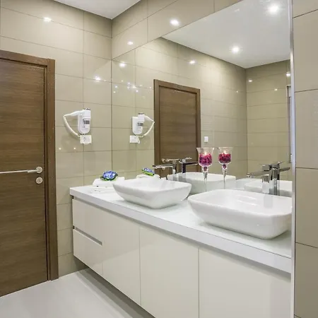 Luxury With A Swimming Pool Stobrec, - 14700 Villa Split